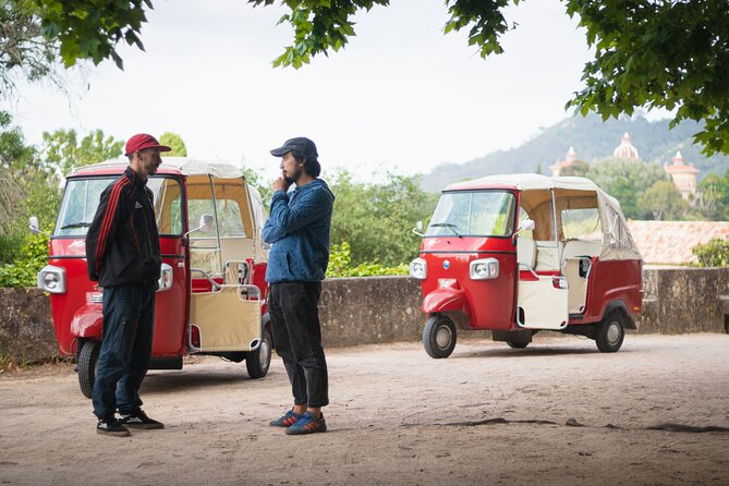 1-Hour Guided Tuk-Tuk Tour in Sintra - Sabuga Fountain: a gentle start in old Sintra