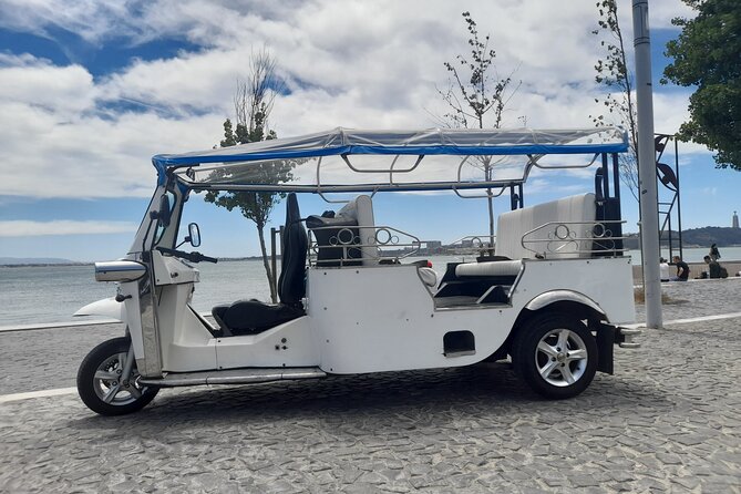 1-hour private eco tuk-tuk tour for up to 6 people through Lisbon - Portas do Sol delivers the first big view