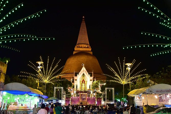 2-hour Bangkok Old City Night CHOB TUK TUK + Talat Noi Street Art - The guide can make or break the evening