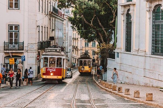 2 Hour Tuk Tuk Tour of the Old Town it will make you fall in love - Starting near Avenida da Liberdade
