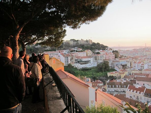 2 Hour Tuk Tuk Tour of the Old Town it will make you fall in love - Lisbon Cathedral and the marks of disaster