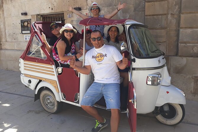 2 Hours Calessino/ Tuk tuk Tour to Syracuse and Ortigia Island - Ortigia’s lanes and waterfront views