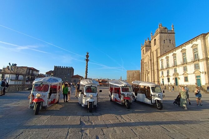 3 Hour Tuk tuk Tour in Porto - Downtown Porto: markets, churches, and Aliados