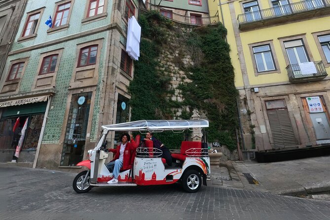 3 Hour Tuk tuk Tour in Porto - Carmo, Carmelitas, and Porto’s famous tilework