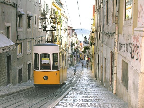 3 Hours Tuk Tuk Tour - Lisboa beyond the guidebooks - Key points to know before booking