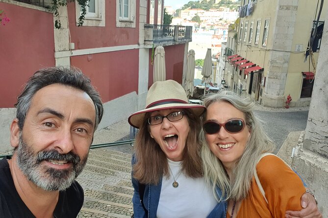 3 Hours Tuk Tuk Tour - Lisboa beyond the guidebooks - São Roque, Bairro Alto, and São Pedro de Alcântara