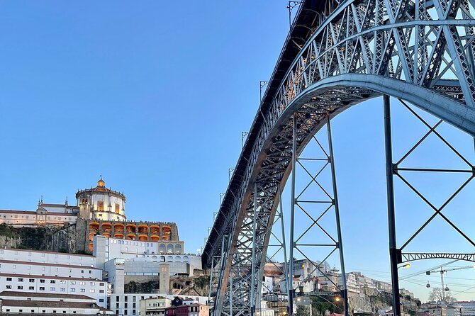 3h30 tour in Porto by Tuk Tuk - A garden above the Douro