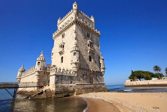 4-hour Tuk Tuk Tour of Belém, City Center, and Lisbon's Old Town - Santa Luzia and Portas do Sol show two faces of Alfama