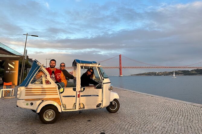 4 Hours Private Tuk Tuk Tour in Lisbon - Starting at Hard Rock Cafe on Avenida da Liberdade