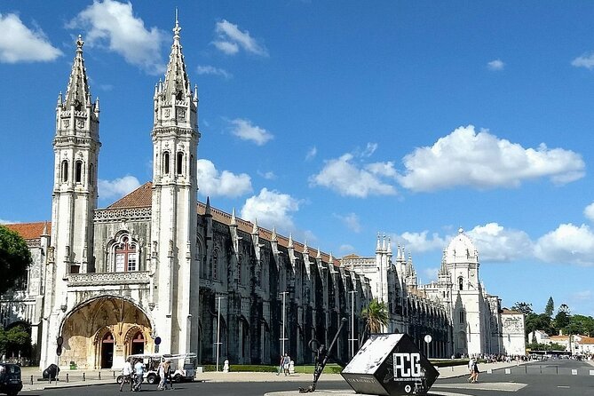 4h/half-day Lisbon Tuk Tuk Tour with a local - Why a tuk tuk makes sense in Lisbon
