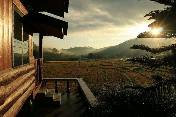 5 Day Tuk Tuk Adventure in Chiang Mai - with driver - Day 3: Doi Inthanon and a Karen village stay