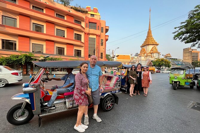 8 Hours Tuk Tuk Private Tour within Bangkok Area: Customed Trips - Wat Traimit and the Golden Buddha