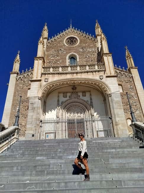 A more complete and fun audio-guided tour with an urban tuk-tuk - San Miguel, Plaza Mayor, and La Latina