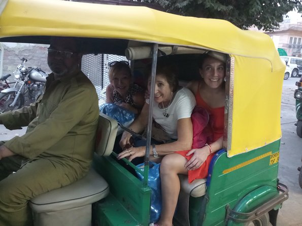 Agra: 6 Hour Tuk-Tuk / Rickshaw Tour - Why a tuk-tuk makes sense in Agra