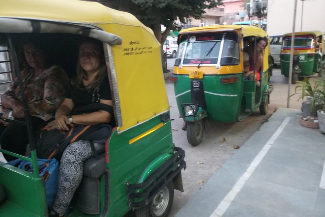 Agra: 6 Hour Tuk-Tuk / Rickshaw Tour - Three hours at the Taj Mahal