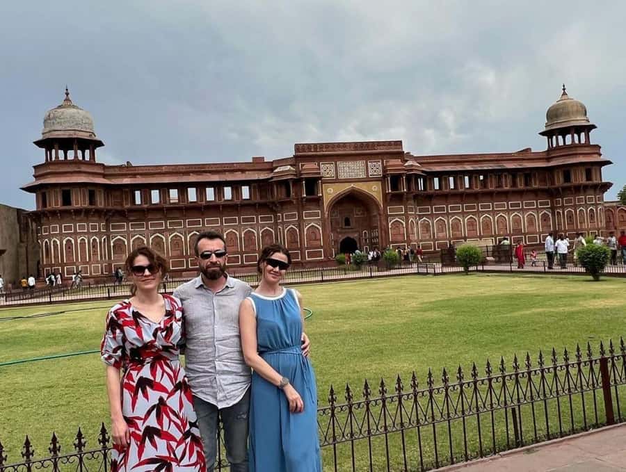 Agra: Private Full-Day Sightseeing Tour by Tuk-Tuk or Cab - Key points to know before booking