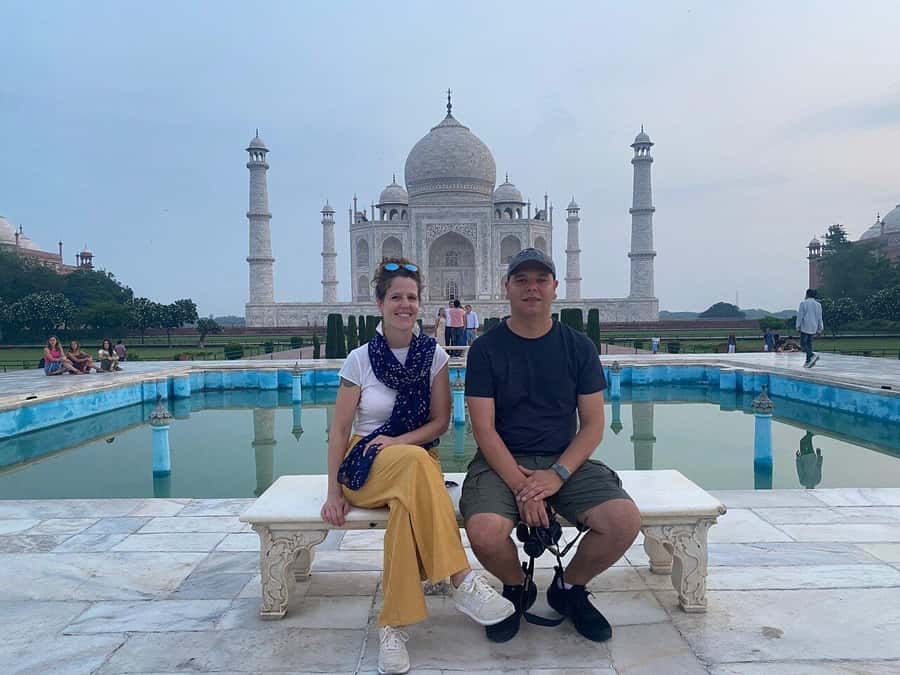 Agra: Private Full-Day Sightseeing Tour by Tuk-Tuk or Cab - Entering the Taj Mahal with a guide