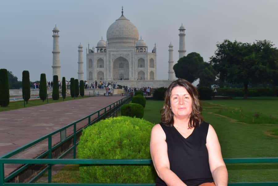 Agra: Private Full-Day Sightseeing Tour by Tuk-Tuk or Cab - Seeing Agra Fort after the Taj Mahal