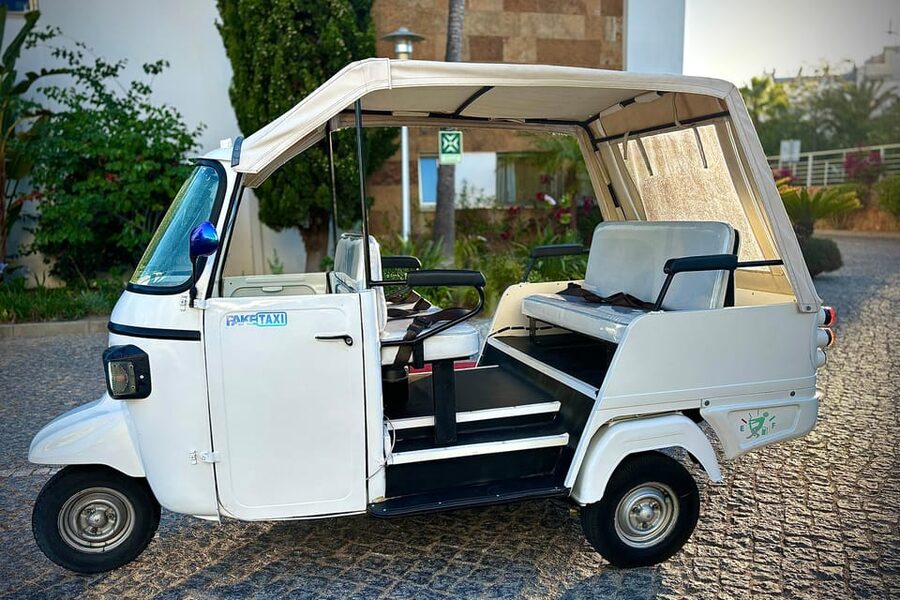 Albufeira: Beach, Old Town & Falesia Electric Tuk Tuk Tour - A guide who adds more than directions