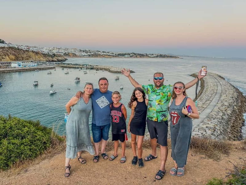 Albufeira: Best Views & Photo Spots Tuk Tuk Tour (Private) - The final viewpoint at 7HCPMC95+FWH