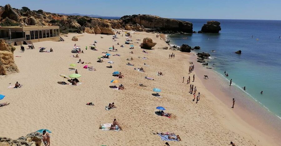 Albufeira: Private Sightseeing Tuk-Tuk Tour with Pickup - Whitewashed streets in the Old Town