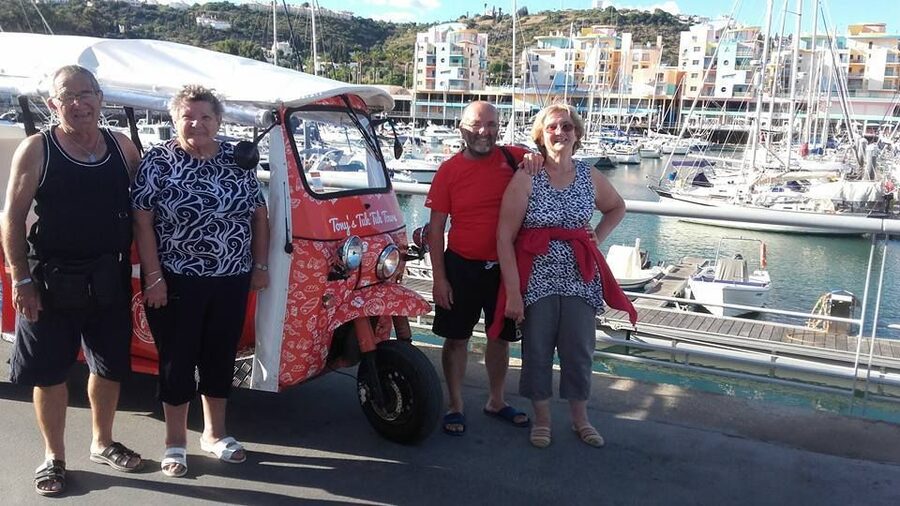 Albufeira: Private Tuk Tuk Tour - Key points at a glance