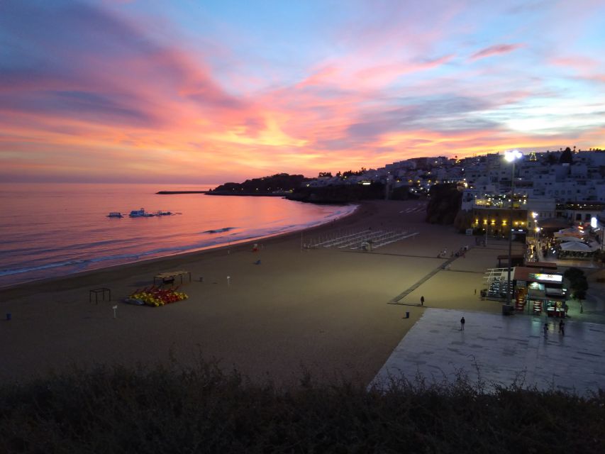 Albufeira: Tuk-tuk Sightseeing Tour - Aldeia das Acoteias, Tomatos Beach, and views toward Vilamoura
