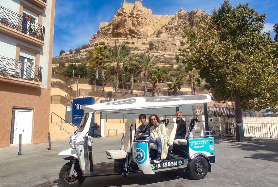 Alicante Tuk Tuk Overview Tour - From Puerta del Mar to the city’s waterfront