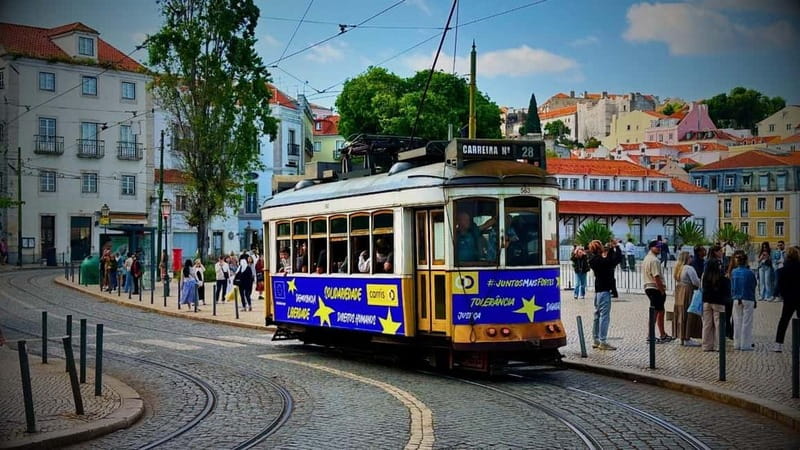 All Historical Lisbon Tuk Tuk Tour - Why this tuk-tuk tour works well for a first day