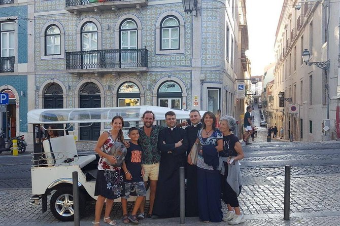 All Lisbon History via TukTuk - Jeronimos Monastery and Manueline design