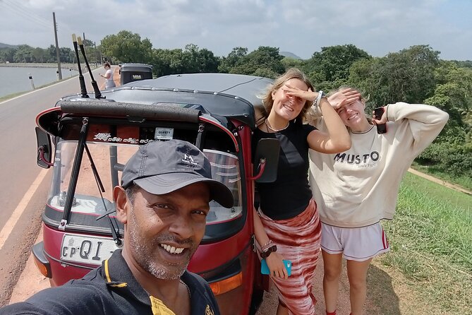 Ambuluwawa Tower and Kandy City Tuk Tuk Tour with Epic views - Key points to know before booking