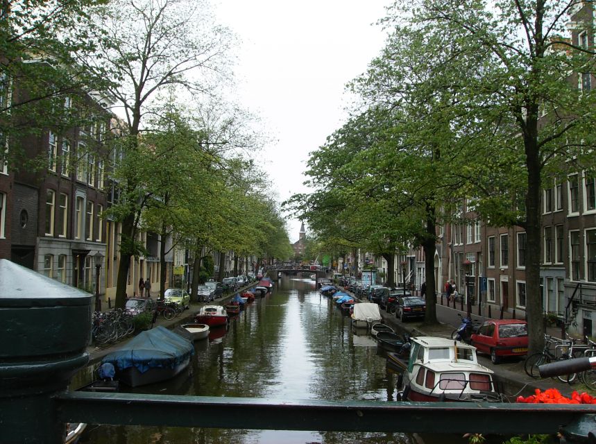 Amsterdam: 2-Hour Sightseeing Tour by Rickshaw - Who should book this Amsterdam ride?
