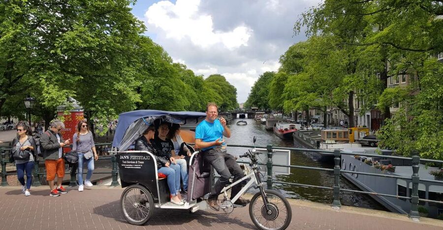 Amsterdam: 2-Hour Sightseeing Tour by Rickshaw - Canals, old houses, and the character of the center