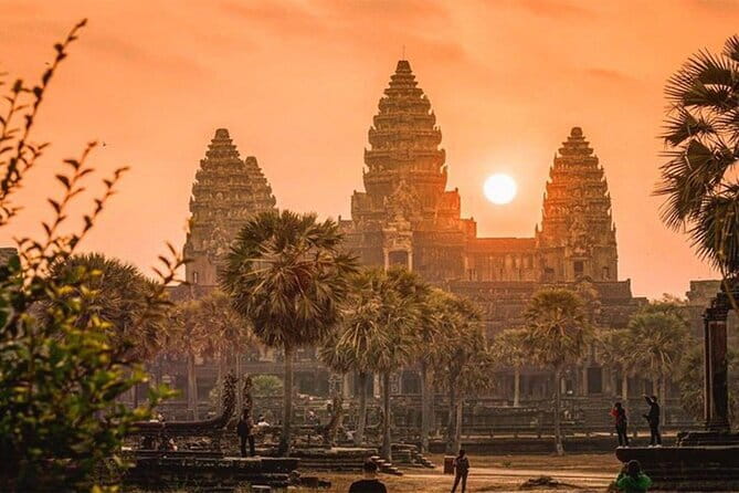 Angkor Tuk Tuk Private Tour Guide To Angkor Wat Sunrise, Angkor Thom & Ta Prohm - Leaving Siem Reap before sunrise