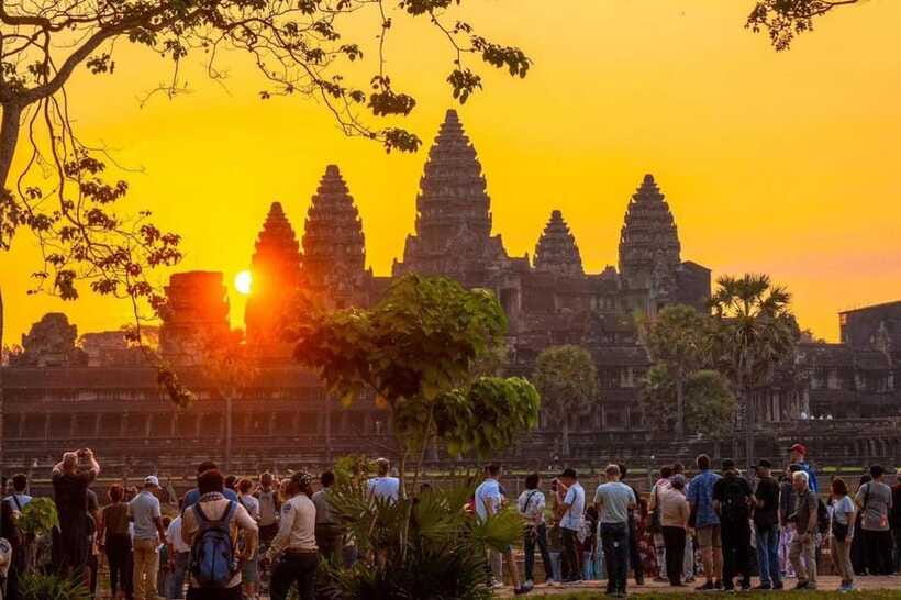 Angkor Wat 1 Day with Sunrise Combined tour with (Tuk Tuk) - What to bring and who should skip it