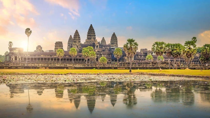 Angkor Wat Small Tour Sunrise With Private Tuk Tuk - An early start for Angkor Wat sunrise
