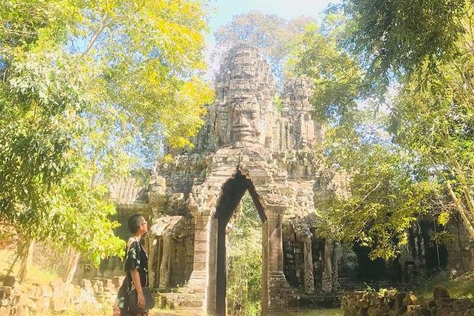 Angkor Wat Sunrise Private Tour by Tuk Tuk - Bayon and its famous stone faces