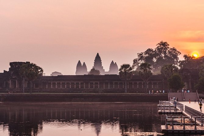 Angkor Wat Sunrise Private Tour by Tuk Tuk - Ta Prohm brings the atmosphere