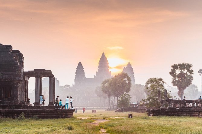 Angkor Wat Sunrise Private Tour by Tuk Tuk - A tuk tuk is the right transport for this route