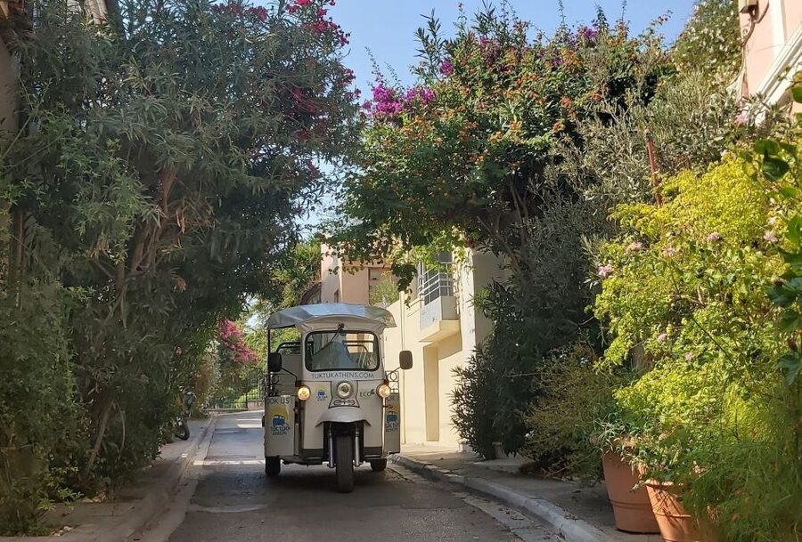 Athens from Piraeus: Private E-Tuk Tuk Half-Day Tour - Key points at a glance