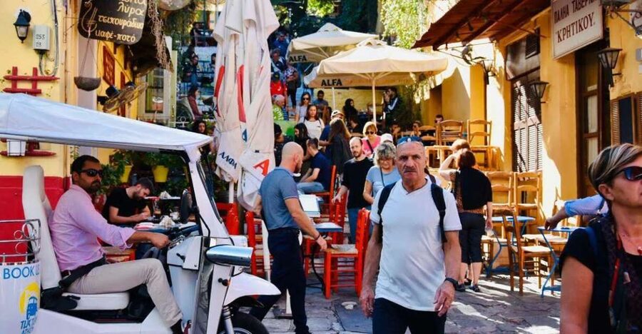 Athens: Private Evening Sightseeing Tour by Electric Tuk-Tuk - Key points to know