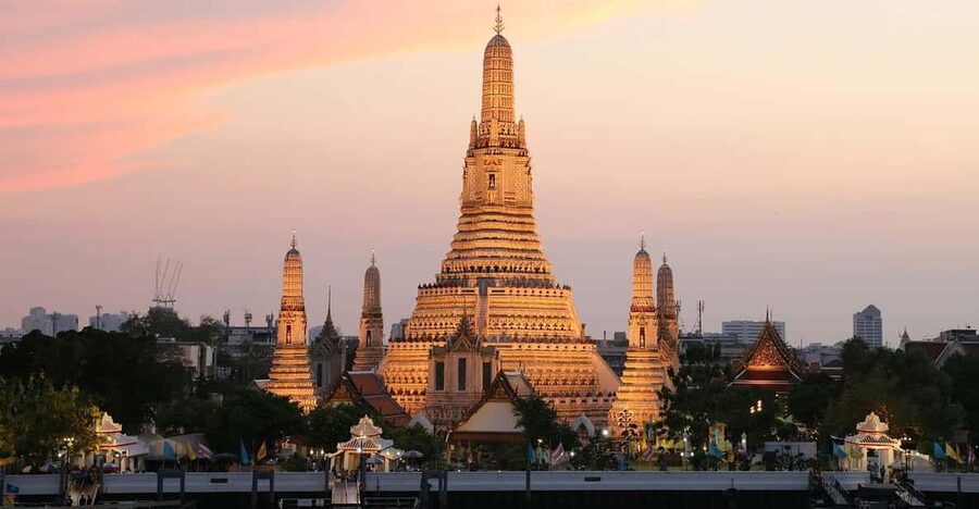 Bangkok: A 4 Hours Tuk Tuk Sightseeing Tour Iconic Landmarks - Why this four-hour Bangkok route works after dark
