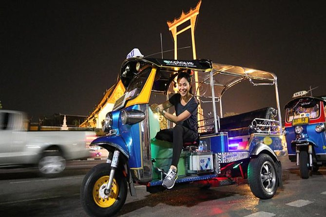 Bangkok by Night Tuk Tuk Tour: Markets, Temples & Food - What the guide can add