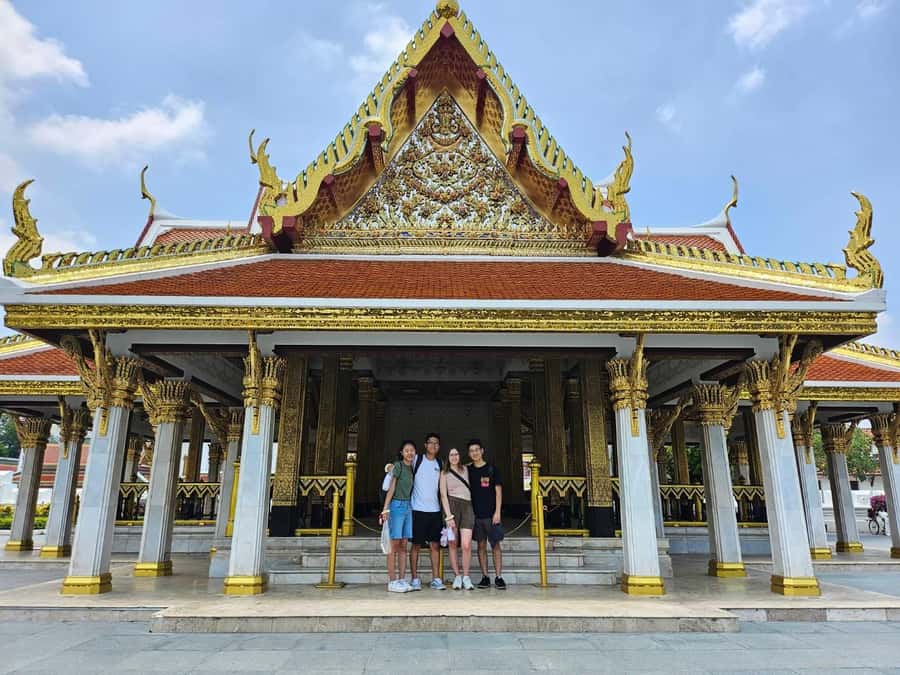 Bangkok: CHOB TUK TUK Ride + Canal Tour + Foods Tasting - Who will enjoy this Bangkok tour most?