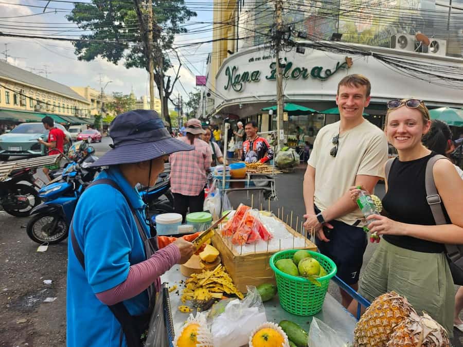 Bangkok: CHOB TUK TUK Ride + Canal Tour + Foods Tasting - Leaving the roads for Bangkok’s canals