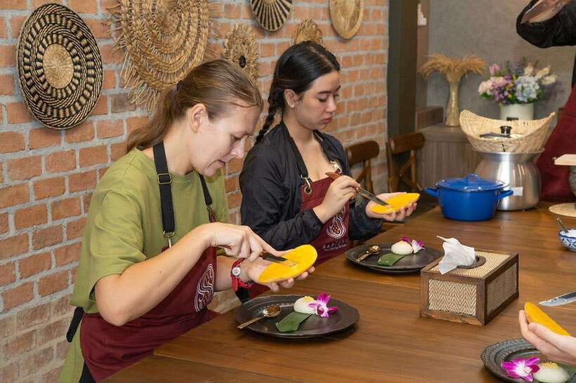 Bangkok: Cooking Class with Market Visit & Tuk Tuk Ride - Starting at Queen Sirikit Station