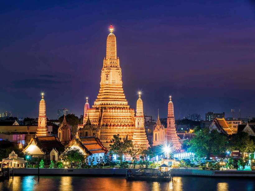 Bangkok: Evening Tour with Wat Arun, Wat Pho & Tuk Tuk Ride - Why an evening schedule works so well in Bangkok