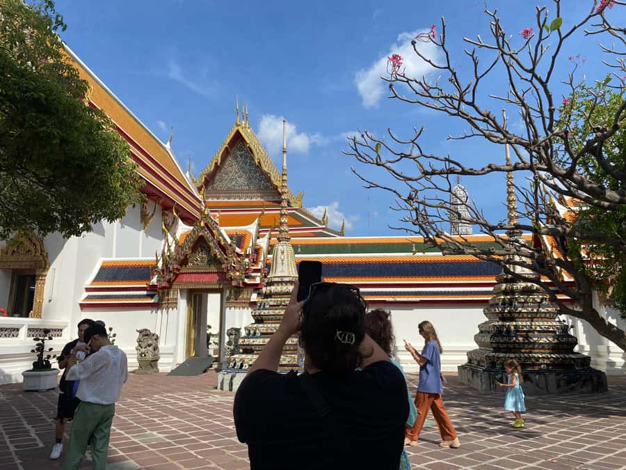 Bangkok: explore Wat Pho + tuk tuk sightseeing - The Grand Palace from the outside route