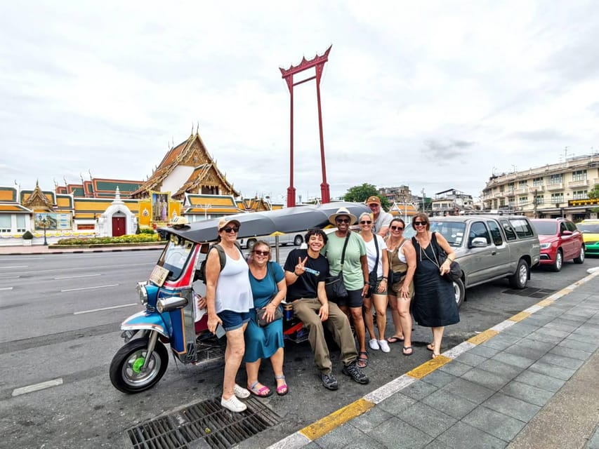 Bangkok: Guided Tour in a Typical Thai Tuk-Tuk - Chinatown is the lively finish