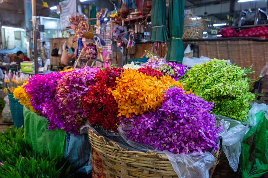 Bangkok: Markets, Temples and Food Night Tour by Tuk Tuk - The Bangkok night in five memorable pieces